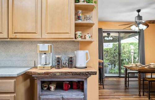 Hillsboro Casa | Great Deals on Summer Stays!