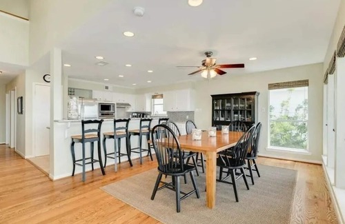 Isla Del Sol Casa | Incredible sunset views on Galveston Bay