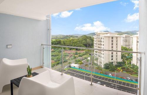 Barrio Santa Lucía Casa | Incredible Views - Brand-New 3BR Condo