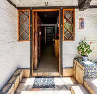 Agua Fría Apartamento | Increible Cuarto, Hostal Sobre el Centro de Valle