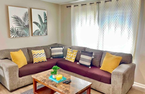 Lincoln Village Casa | Independent 4 Bedroom House Near Columbus Downtown/OSU