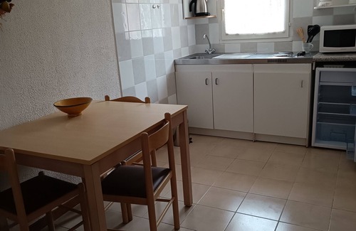 Le Grau-dʼAgde Apartamento | Independent F2 on the ground floor of our villa which we live in all year round.