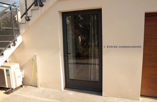 Montgeron Apartamento | Independent studio in house