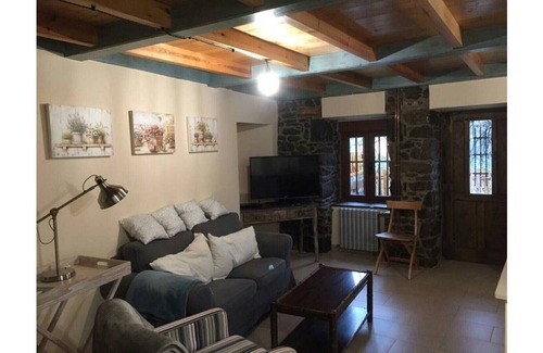 Lena Cabaña | Casita de aldea independiente