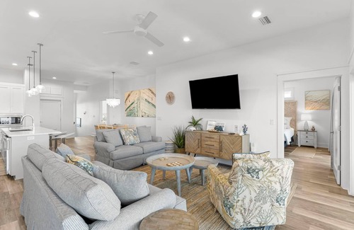 Indian Pass Casa | Indian Pass Beach House - Beachfront, Private Pool, Pet Friendly, Sleeps 12