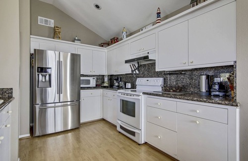 Indian Beach Casa | Indian Summer | Wet Bar, In Indian Beach!