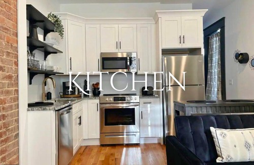 MLK University Apartamento | Indigo Flat: Chic Retreat in Downtown Chattanooga
