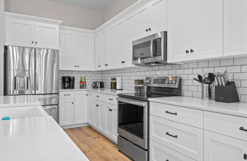 Egg Harbor Casa | Indigo Meadow at the Ridge by Simple Life Rentals