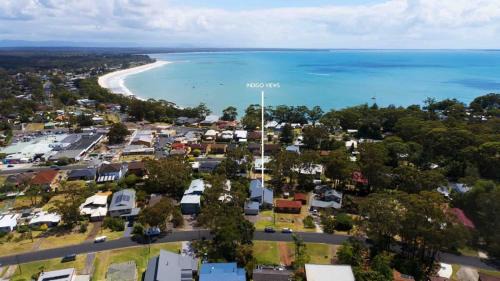 Vincentia Casa | Indigo Views - renovated Vincentia beach house