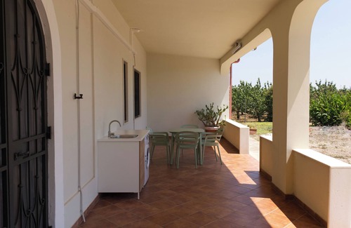 Mesagne Villa | Indipendent semi-detached Villa in the countryside, surrounded by greenery