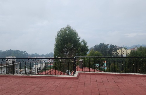 Kodaikanal Cabaña | Indipendent villa with a beautiful view of the city and the forest.