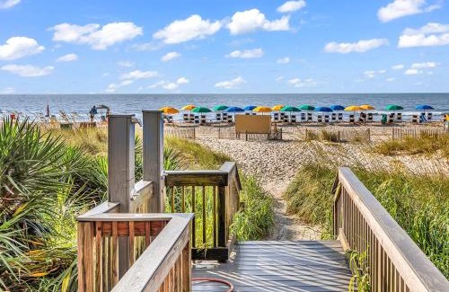 Myrtle Beach Apartamento | Indoor HotTub - Heated Pool - LazyRiver - King Bed