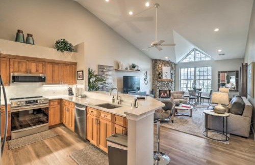 Lake Lure Apartamento | Indoor Pool and Golf Course Views Lake Lure Condo!