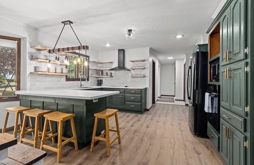 Green Bay Casa | Indoor Pool&Hot tub, Game Room, Sauna, Movie Room