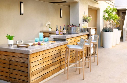 Calabasas Casa | Indulge In An Unforgettable Getaway Experience! Dog-friendly Property, Pool!