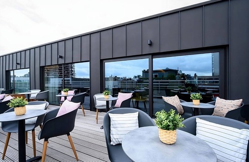 Jewish Quarter Apartamento | Indulge in Home-Like Comfort! 2 Stylish Units with Full Kitchen and Balcony