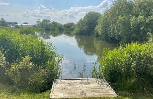 Tattershall Casa | Indulgence Lakeside Lodge i3 with hot tub, private fishing peg situated at Tattershall Lakes Country Park