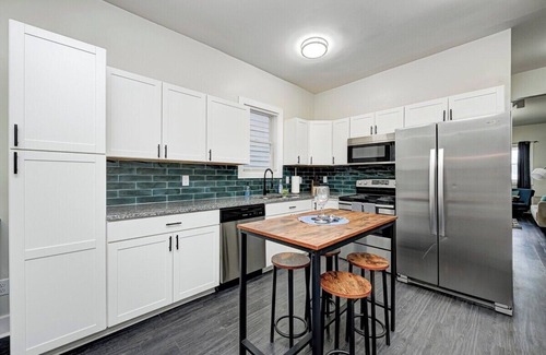 Fountain Square Casa | Indy House of Music - Fountain Square