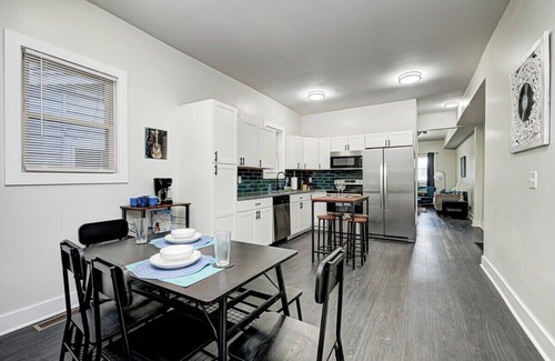 Fountain Square Casa | Indy House of Music - Fountain Square