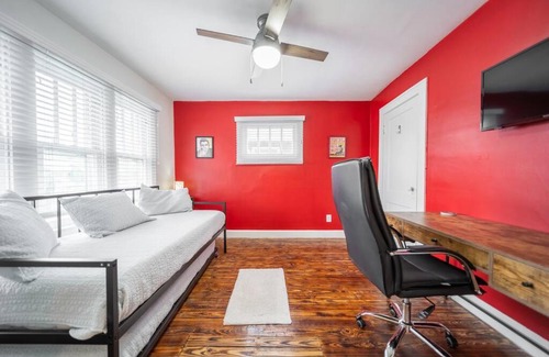 Indianapolis Casa | The Retro House