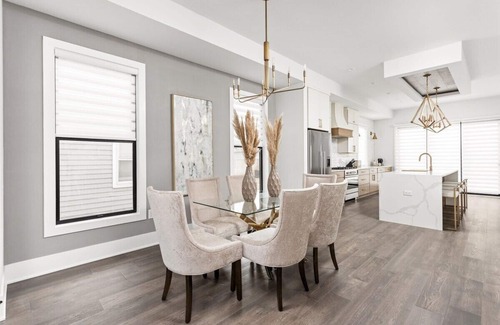 Kennedy King Casa | Indy Opulence: Luxe 5BR Near Downtown
