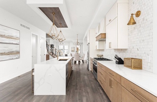 Kennedy King Casa | Indy Opulence: Luxe 5BR Near Downtown