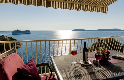 Lozica Apartamento | Indy's Beach Apartments