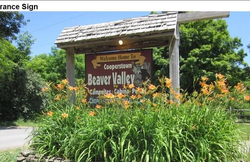 Milford Cabina | Inexpensive 1-room cabin, less than 5 mi from Cooperstown.