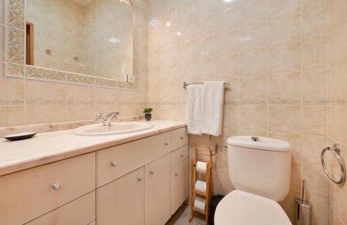 Paco De Arcos Apartamento | Infinite Ocean View w/Free Parking By TimeCooler