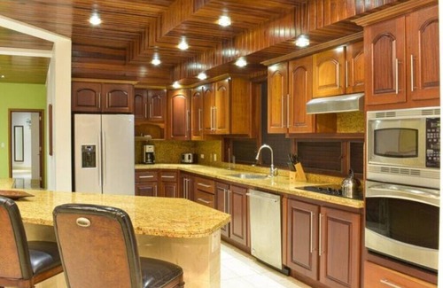 West End Village Villa | Infinity at Sheriva Villas /Ocean-view with 2 pools, 2 Jacuzzis/5-Star Service