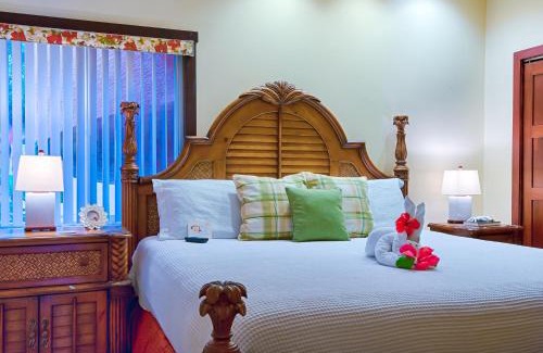 Antoneys Cay Hotel | Infinity Bay Spa & Beach Resort