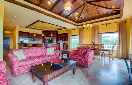 Antoneys Cay Complejo | Infinity Bay Spa & Beach Resort