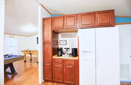 Gilbertsville Casa | Infinity game table, Shuffleboard, Pool table! Come enjoy the amenities.