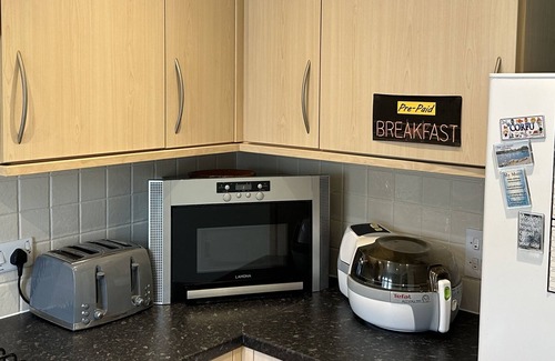 Basingstoke Casa | Infinity Guest House Wiltshire Crescent