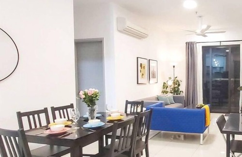 Bandar Kinrara Apartamento | Infinity Pool@10 Kinrara - Pavilion near LRT& Sunwayn