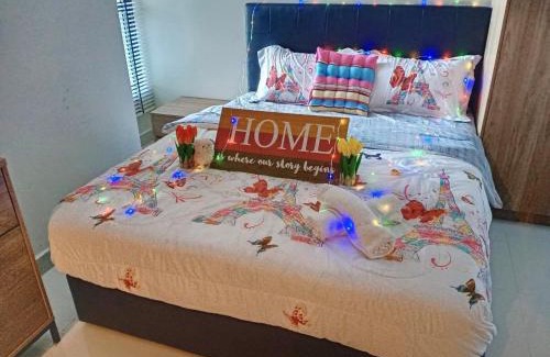 Batu Lintang Apartamento | Infinity Pool II Kozi Square Kuching