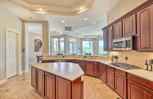 Black Mountain Shadows Casa | Infinity Pool: Stunning Home in Cave Creek!