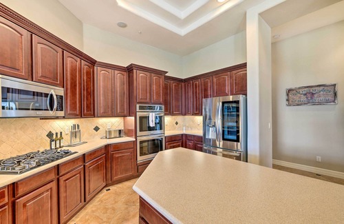 Black Mountain Shadows Casa | Infinity Pool: Stunning Home in Cave Creek!