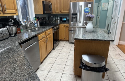 Carthage Casa | Inground Pool, Hot Tub, Movie Theater, 6 bedrooms, 3 Baths in Carthage, MO