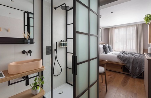 Bayswater Hotel | Inhabit Queen's Gardens, a Member of Design Hotels