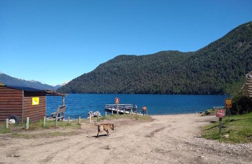 Lanin National Park Chalet De Esquí | Inigualable Cabaña a orillas del Lago Hermoso