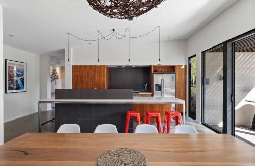Yallingup Casa | Inji Dreaming - Bushland Retreat near Injidup Beach