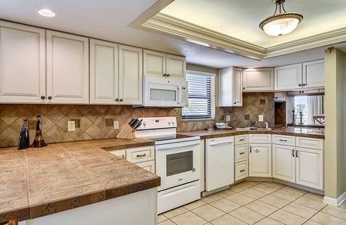 Holiday Isle Condominio | Inlet Reef 109 3 Bedroom Condo by RedAwning