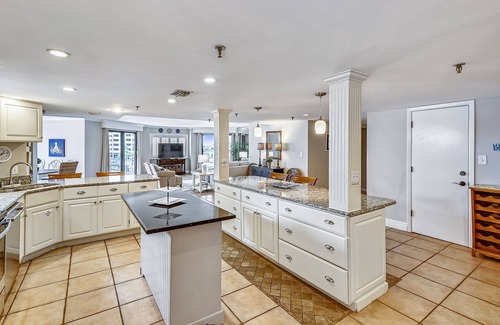 Holiday Isle Condominio | Inlet Reef 209 3 Bedroom Condo by RedAwning