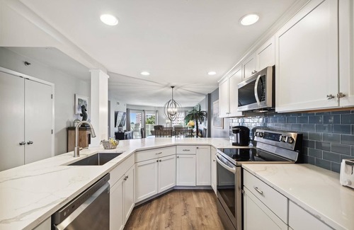 Holiday Isle Condominio | Inlet Reef 210 2 Bedroom Condo by RedAwning