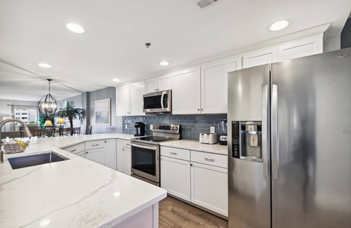 Holiday Isle Condominio | Inlet Reef 210 2 Bedroom Condo by RedAwning