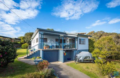 Narooma Casa | Inlet Views at 20 The Loop