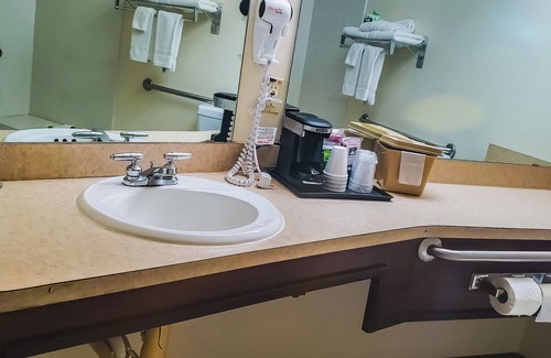 Lewiston Hotel | Inn America - Lewiston