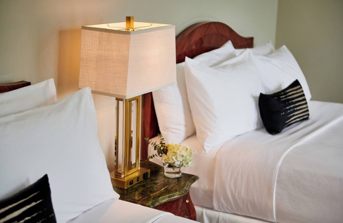 Fayetteville Hotel | Inn at Carnall Hall