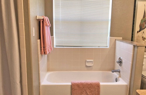 Burton Cabaña | Inn at Indian Creek